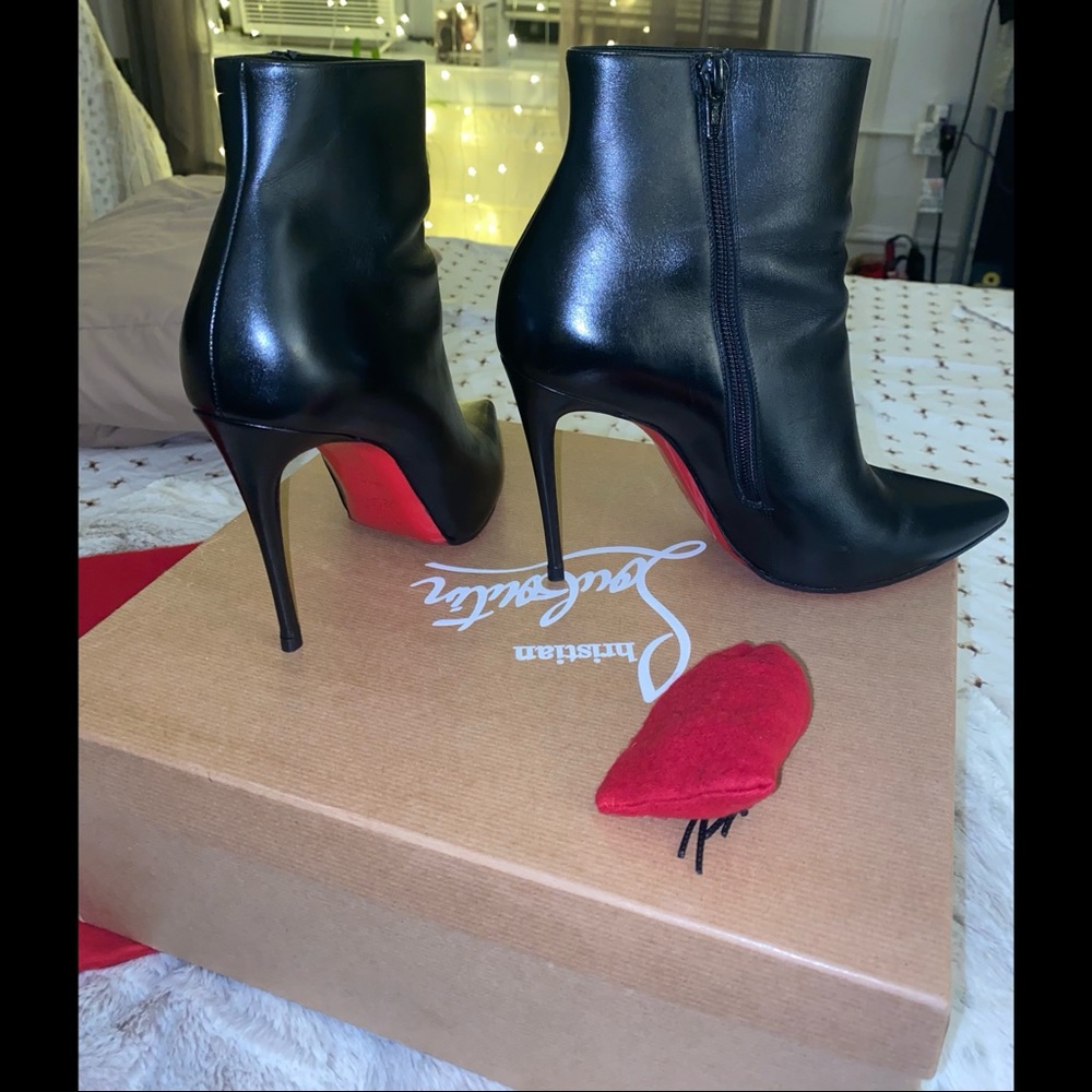 Christian Louboutin So Kate Booty-Size 38-100mm